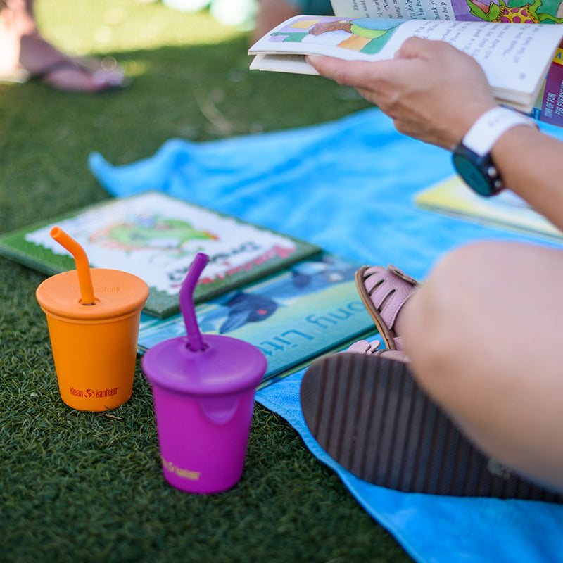 10oz-kid-s-cup-with-straw-lid-a8 10oz_kids_cups_straw_reading_blanket_square.jpg