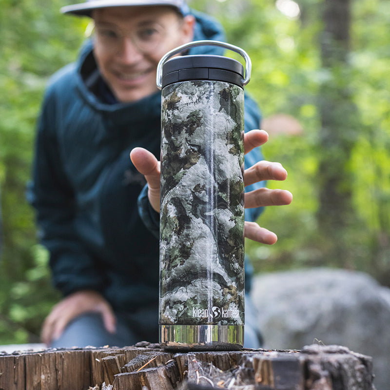 20oz-tkwide-with-twist-cap-mossy-oak-f7 20oz_bottle_twist_mossyoak_terragila_closeup_square.jpg