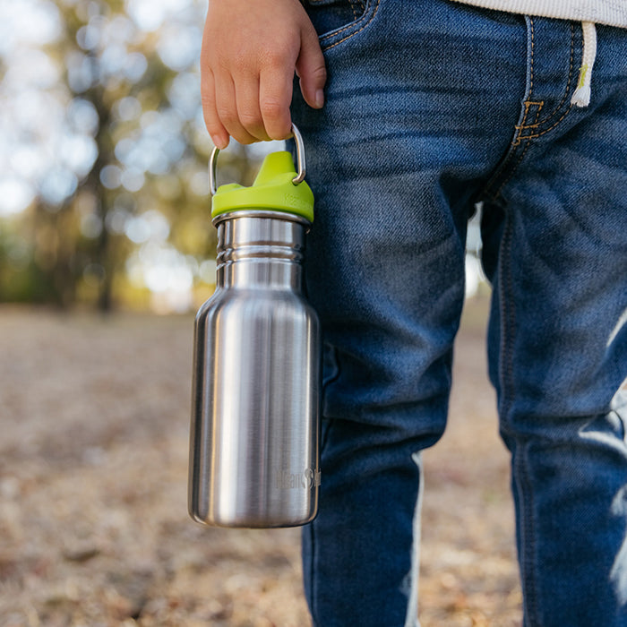 classic-kid-sippy-cap-b8 K12CNSIPPY-BS-kids_sippy_bottle_carry_lifestyle_f9e24b84-a0ae-465d-aad5-3c60c5592b7d.jpg