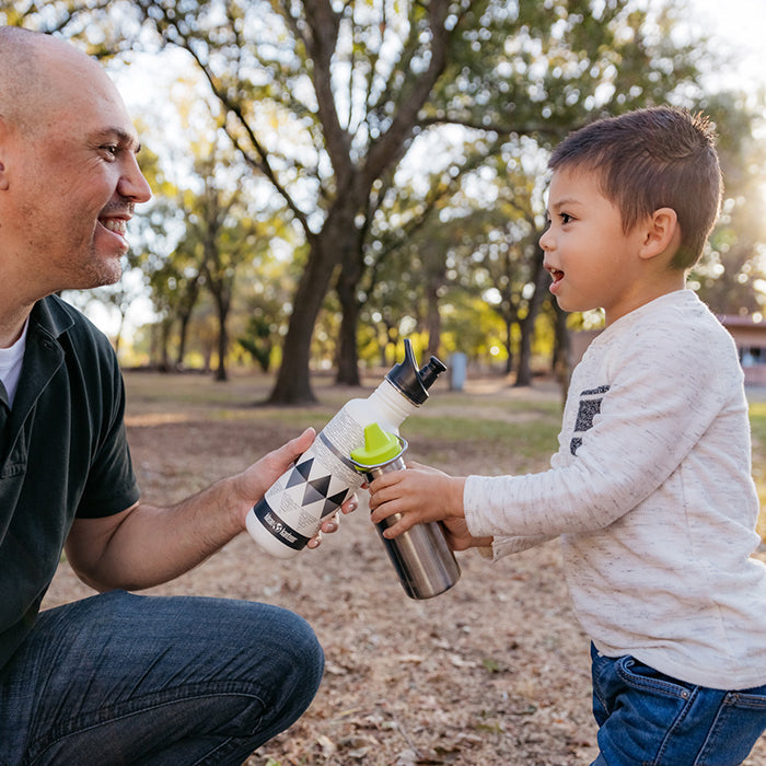 classic-kid-sippy-cap-b8 K12CNSIPPY-BS-sippy_cap_dad_lifestyle.jpg