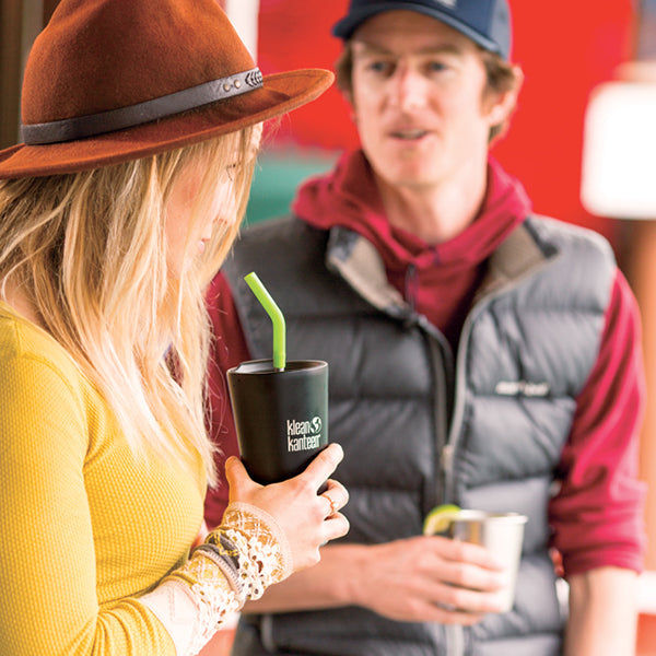 tumbler-straw-lid-with-straw-u3 K16VSSC-SB-guy-girl_style_9a499e23-5b7a-4a0d-b42e-d1b4b02627b2.jpg
