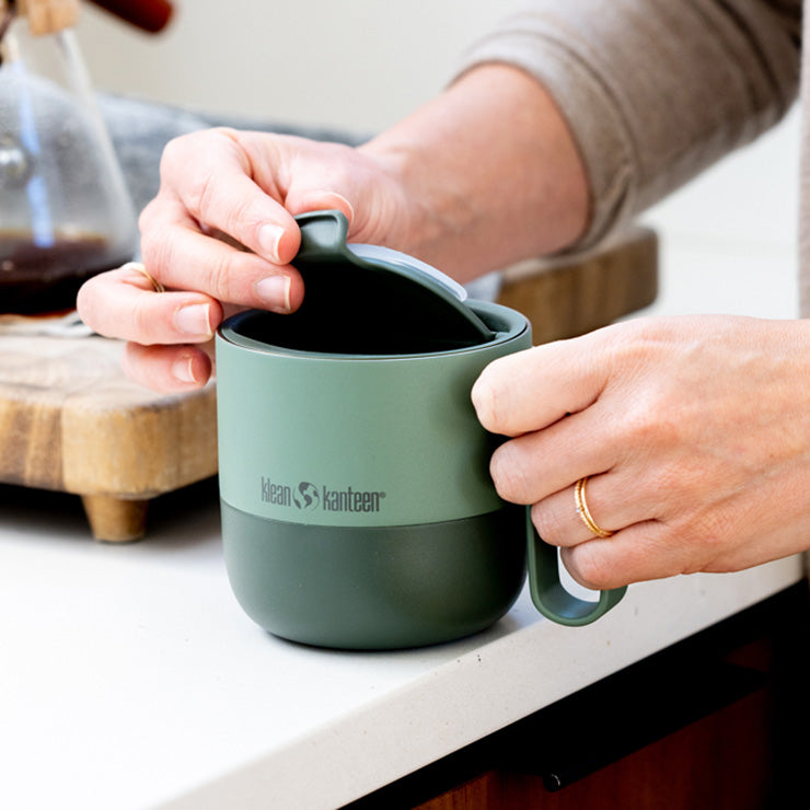 flip-lid-j8 rise_flip_lid_large_coffee_mug.jpg