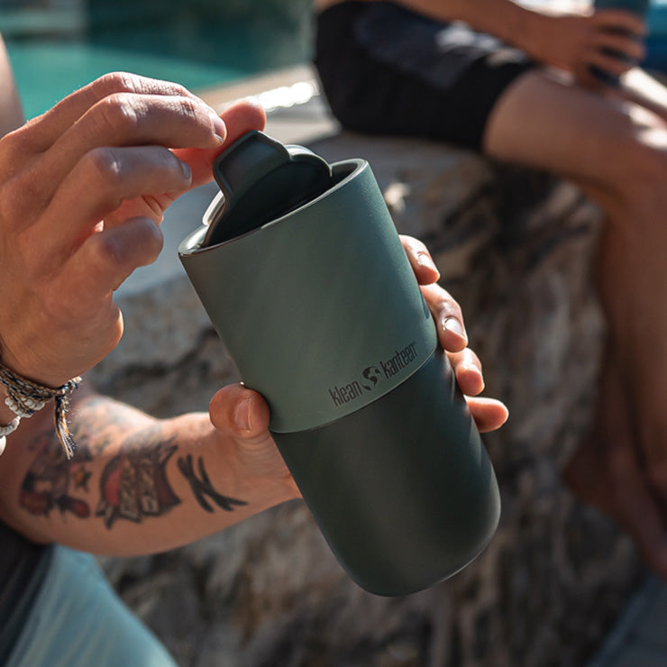 flip-lid-j8 rise_flip_lid_small_tumbler_open.jpg