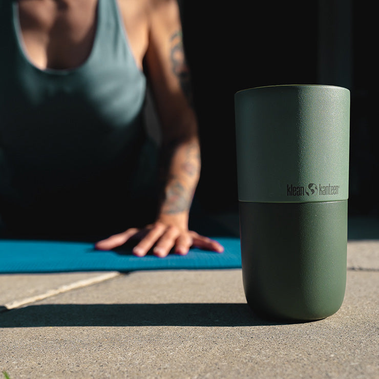smoothie-set-t2 smoothie_kit_rise_tumbler_seaspray_closeup.jpg